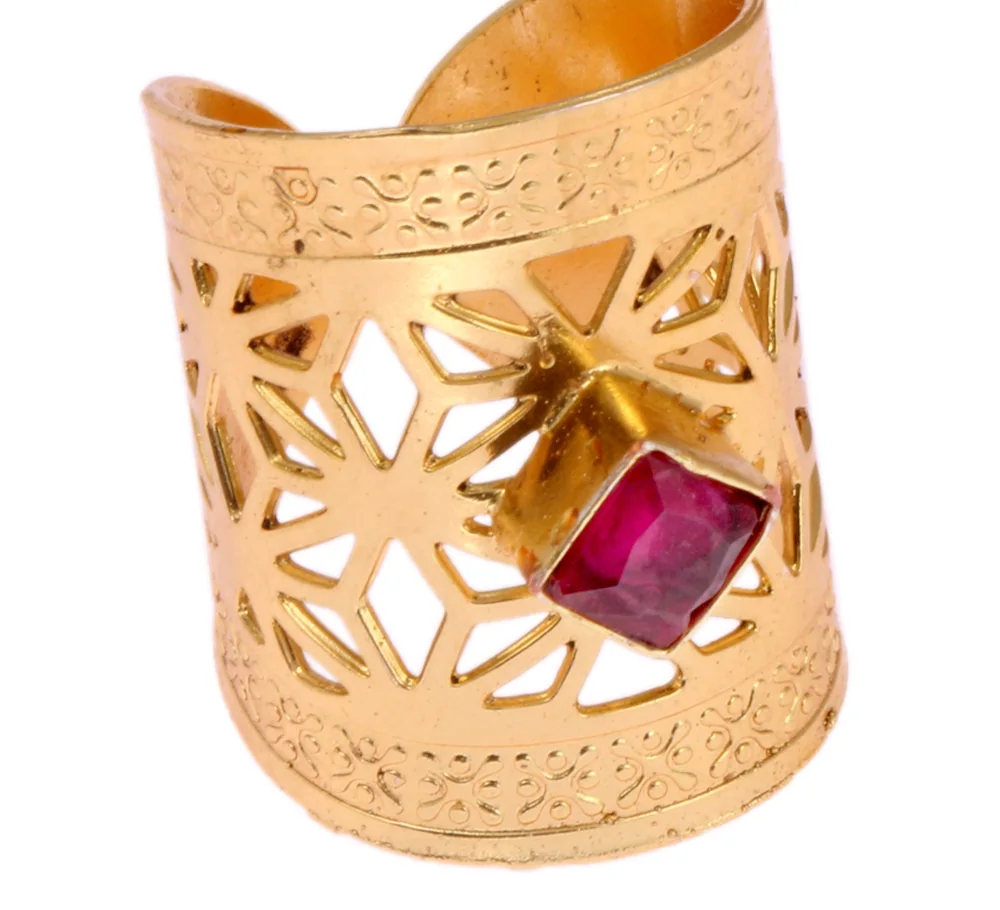 Gold-plated adjustable filigree ring with a coloured stone
