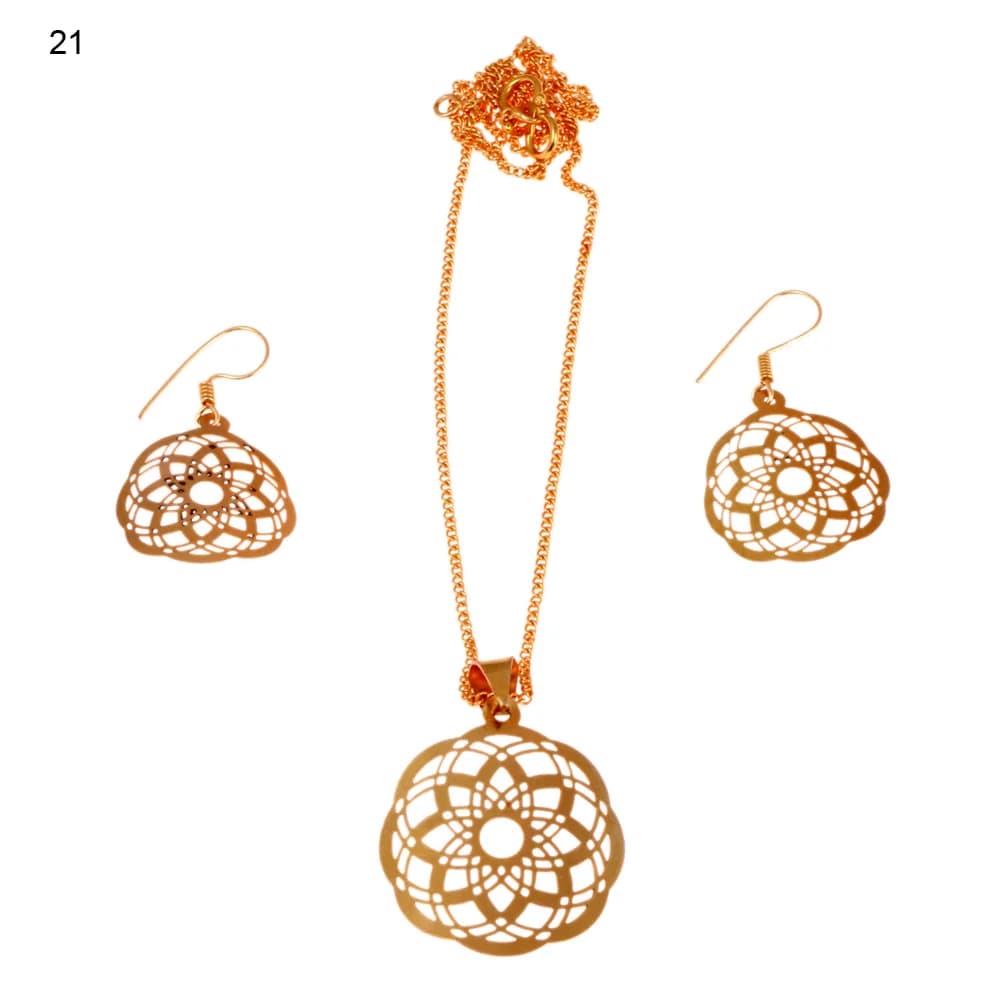 Gold-plated three-piece set with a round rosette pendant and matching hook earrings, drawn as interlaced circles opening to one plain hole at the centre